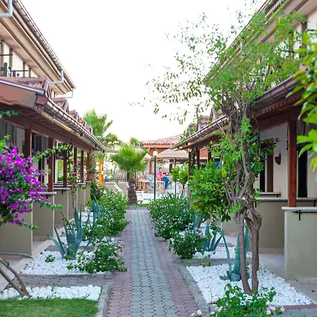 酒店 珀塔克达利安酒店